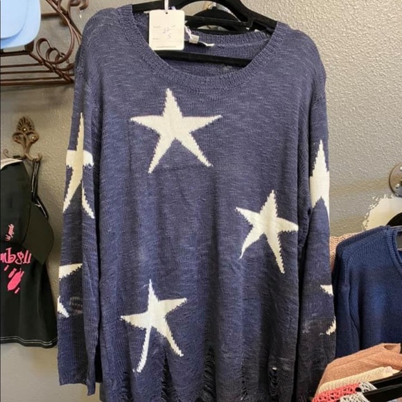 Davi&Dani distressed Star sweater - Picture 2 of 3